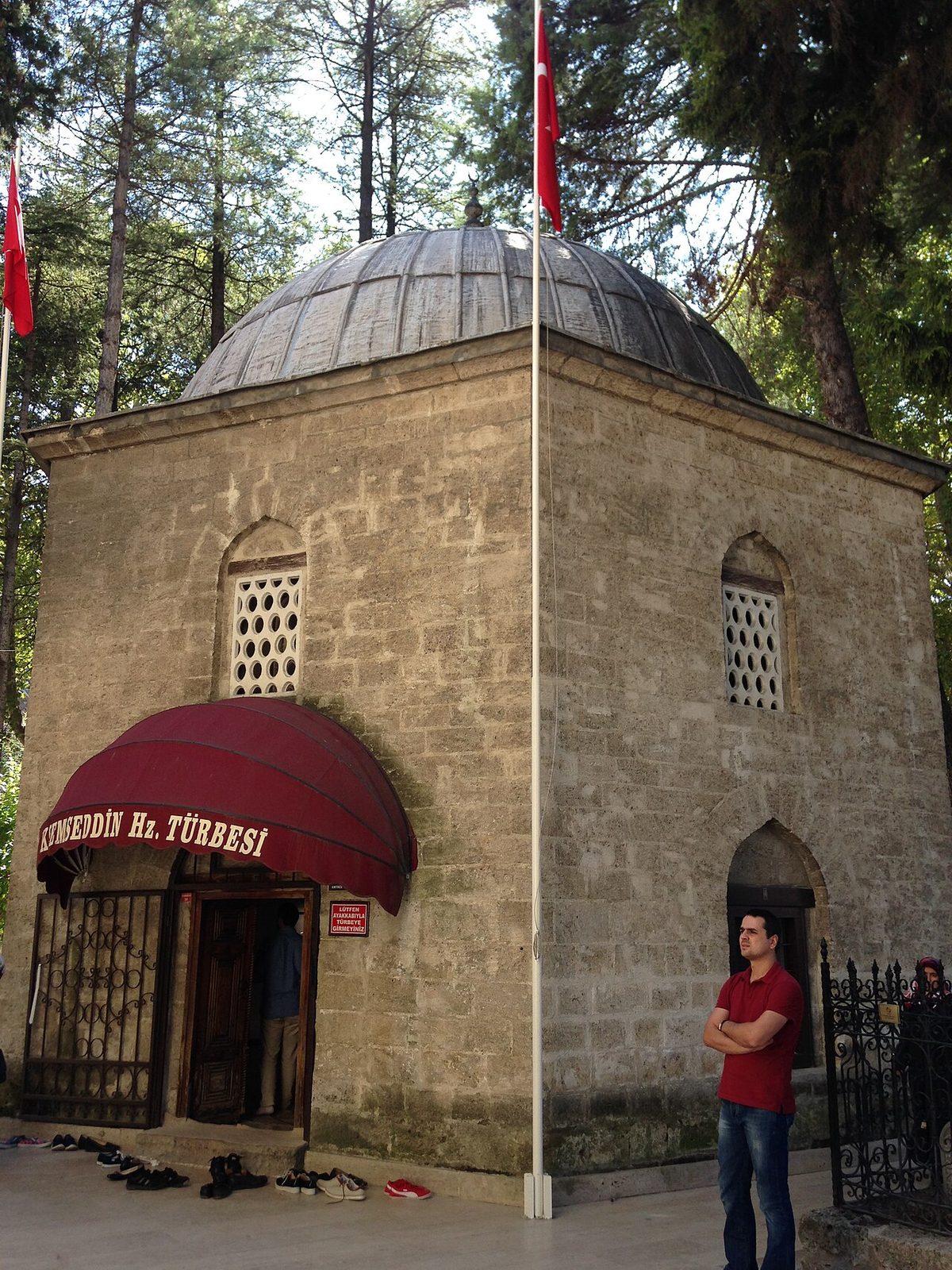 Göynük'teki Akşemseddin Türbesi