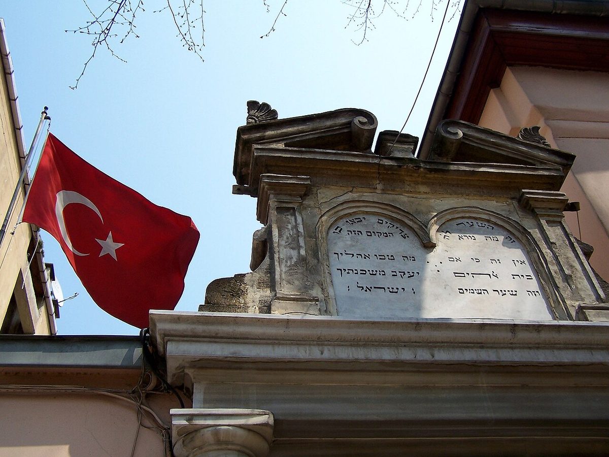 İstanbul Kuzguncuk'taki Beth Yaakov Sinagogu