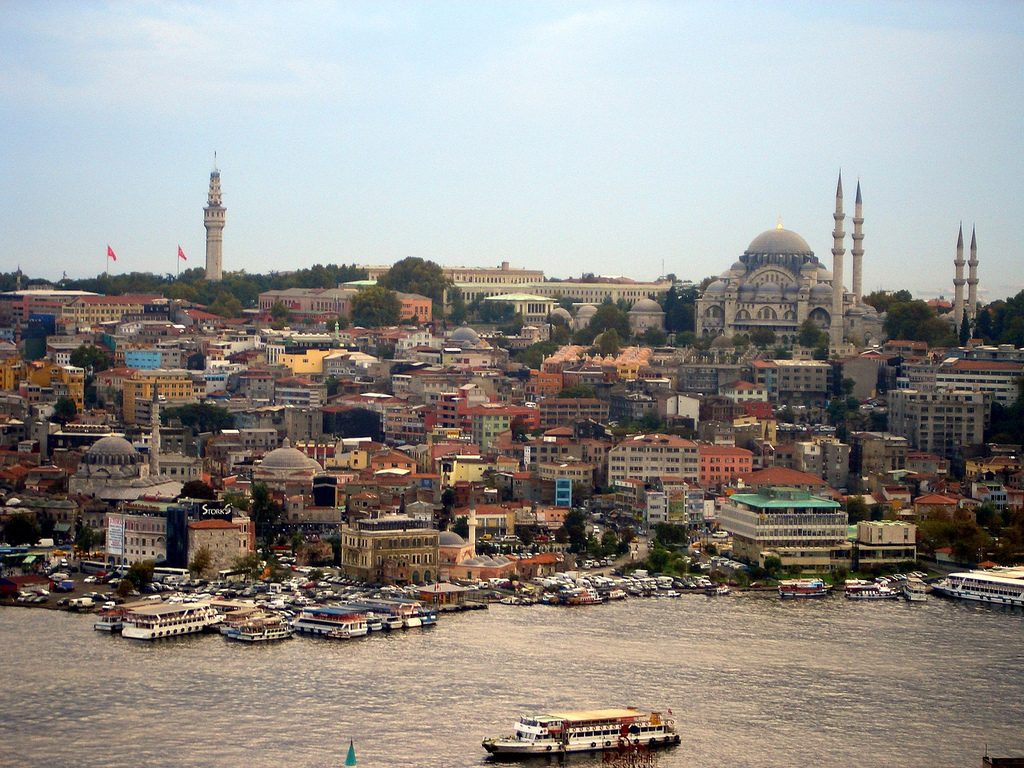 Yangın gözetleme kulesi olarak kullanılan Beyazıt Kulesi