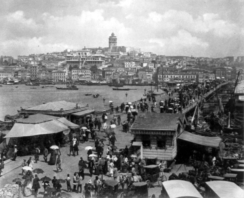 Galata Köprüsü ve Galata semti, on dokuzuncu yüzyıl sonu