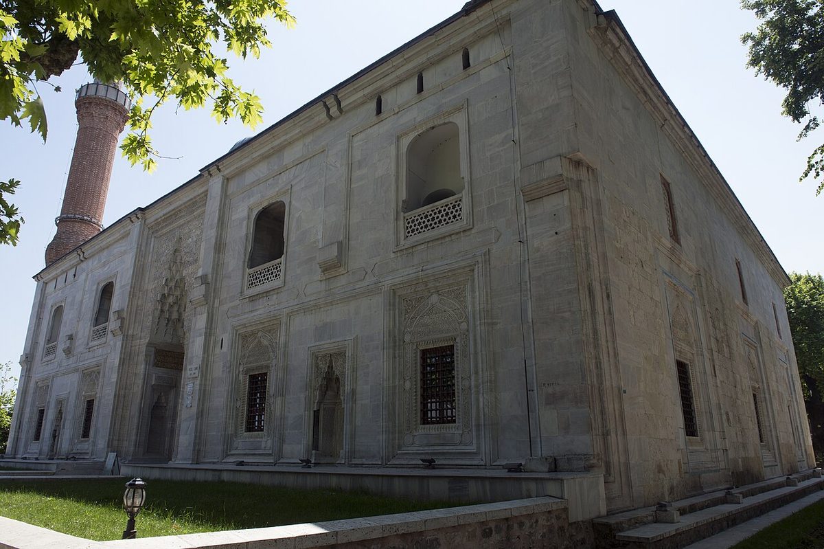 Bursa Yeşil Camii'nin giriş cephesi