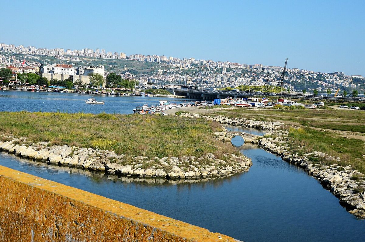 Büyükçekmece Köprüsü'nün kemerleri