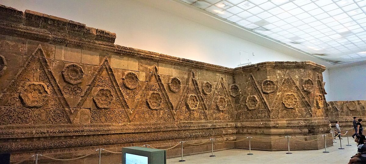 Pergamon Müzesi'ndeki Mşetta cephesinden bir ayrıntı