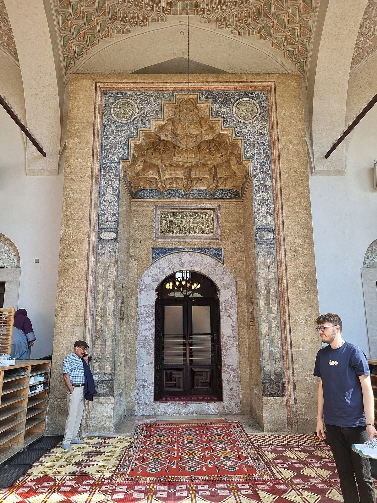 Gazi Hüsrev Bey Camii'nin bir başka görünümü