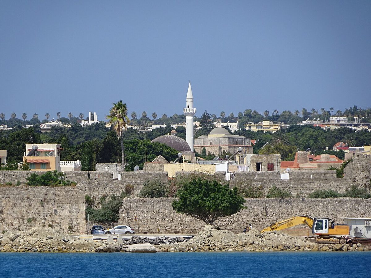 Rodos eski şehrindeki İbrahim Paşa Camii