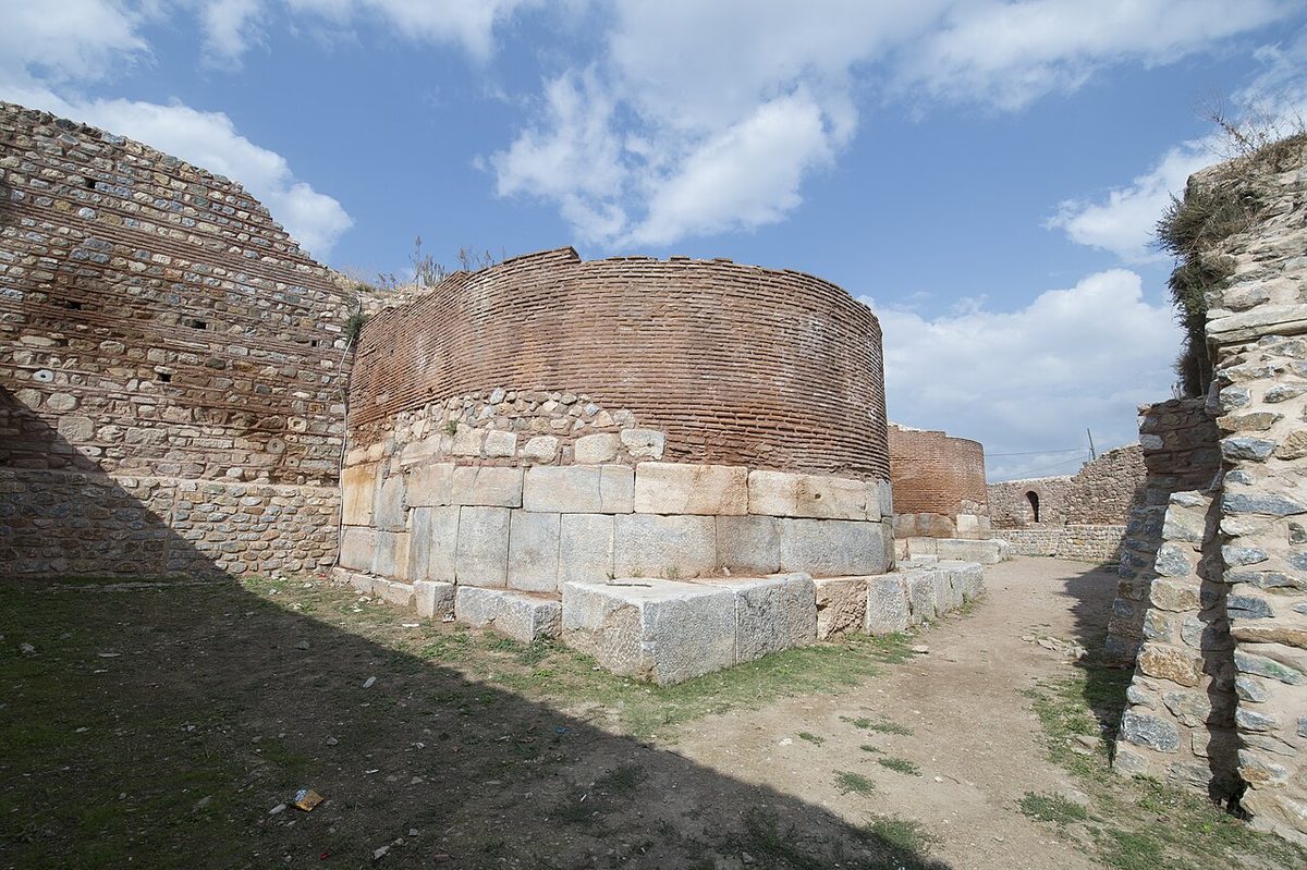 Lefke Kapısı çevresindeki Roma ve Bizans dönemi sur duvarları