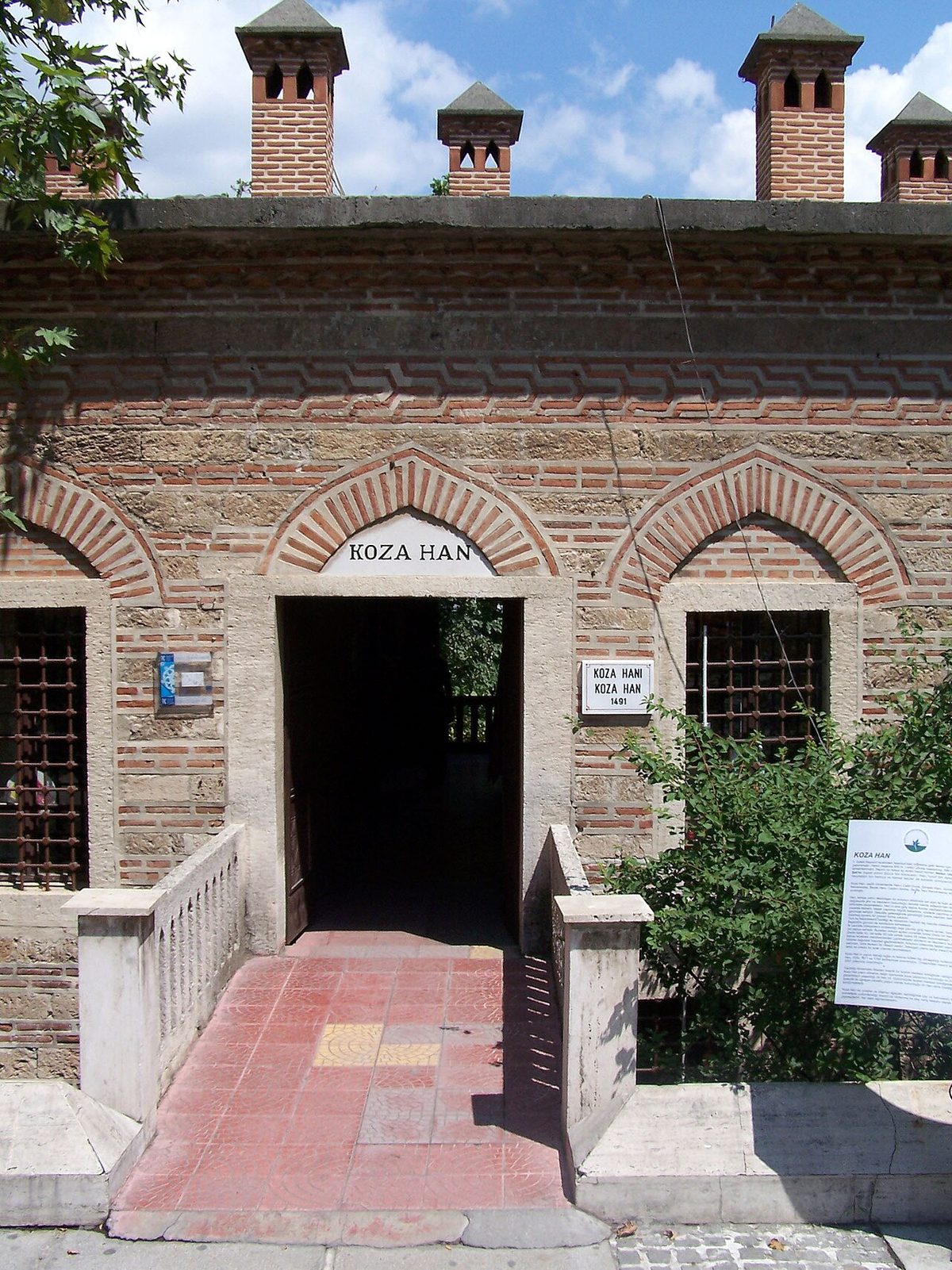 Bursa'daki Koza Han