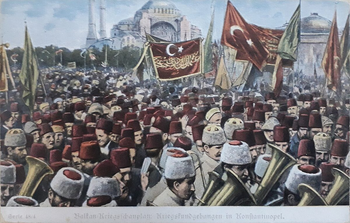 1914 sonbaharında İstanbul'da bir kalabalığı gösteren dönem çizimi