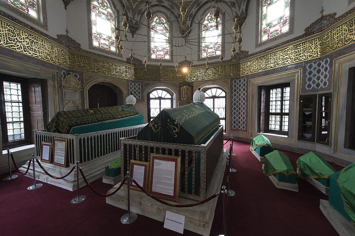 III. Mustafa'nın İstanbul'da yaptırdığı Laleli Camii