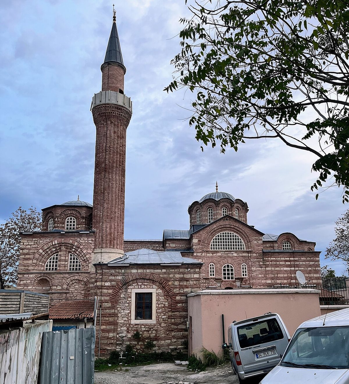 İstanbul'un Fatih ilçesindeki Molla Gürânî Camii