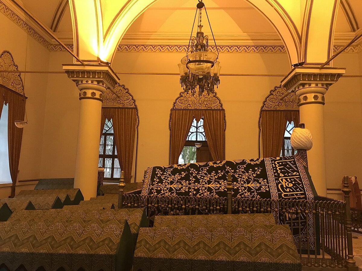 Bursa'daki Orhan Gazi Türbesi