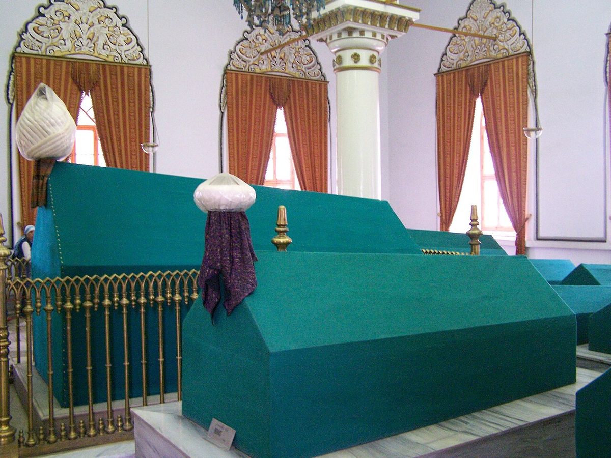 Bursa Tophane'deki Orhan Gazi Türbesi