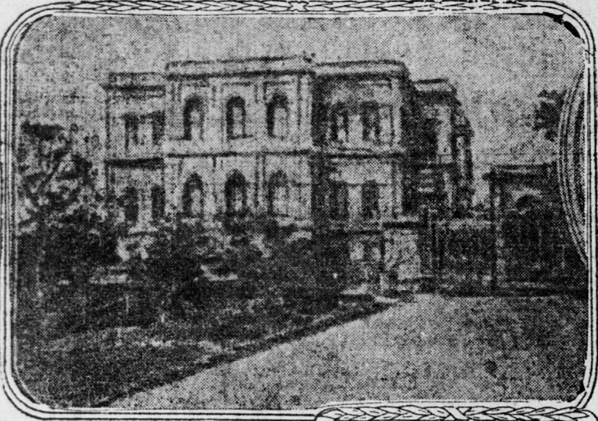 1909 yılında Yıldız Sarayı'nı gösteren fotoğraf