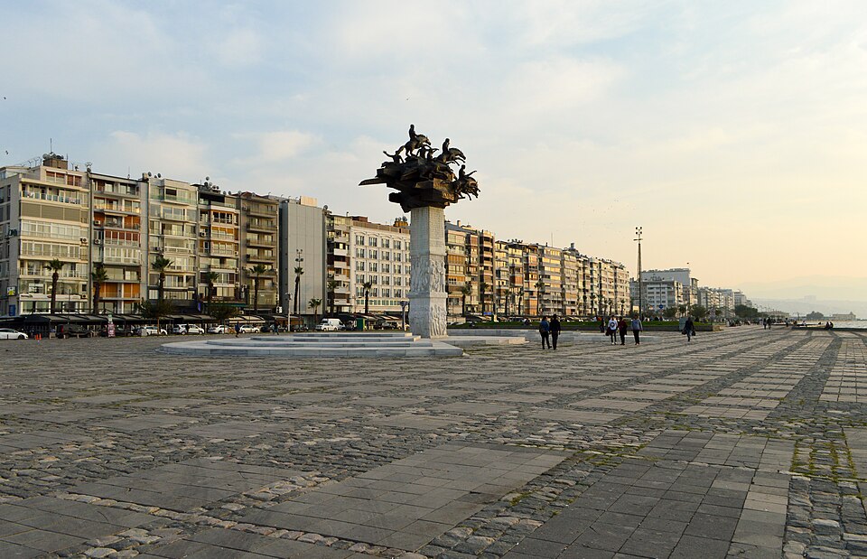 Gündoğdu Meydanı