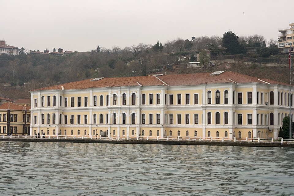 Kabataş Erkek Lisesi